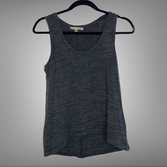 Express One Eleven Top - Picture 1 of 4